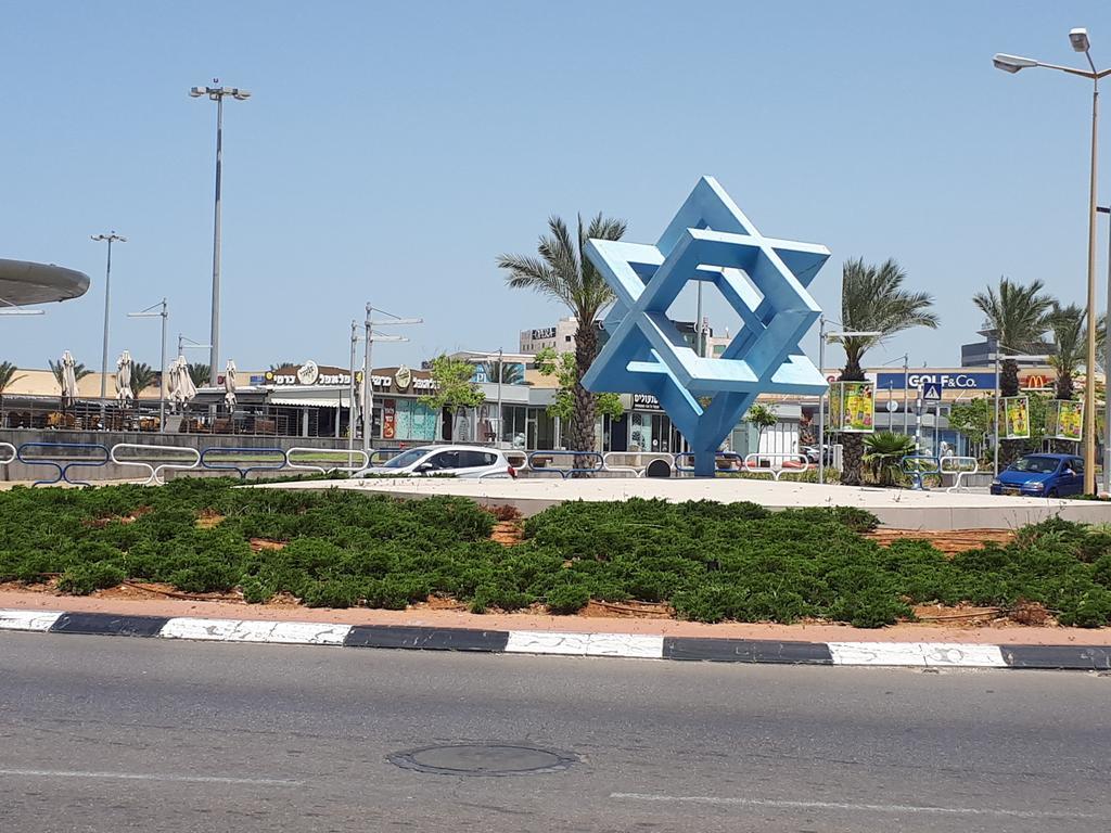 Shave Tsion Apartment In The Center Ashdod Exterior photo